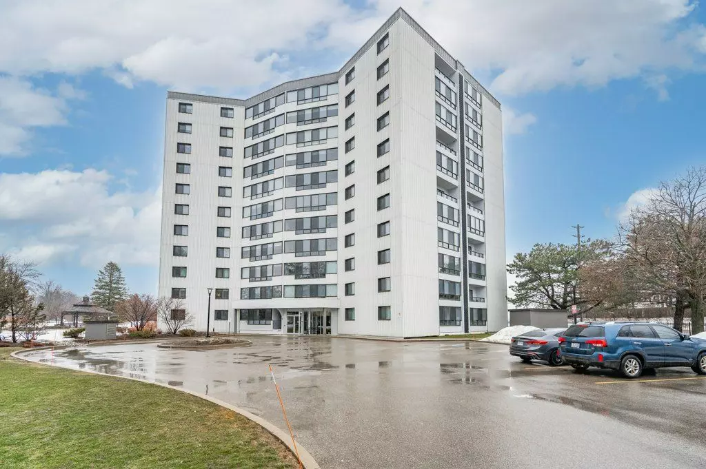 Waterloo, ON N2J 4H8,250 Glenridge DR #1106