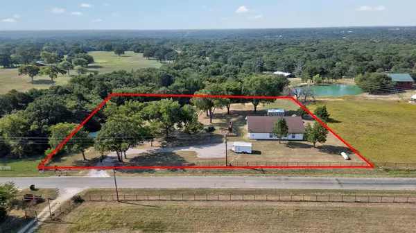 Sadler, TX 76264,482 EARL Road