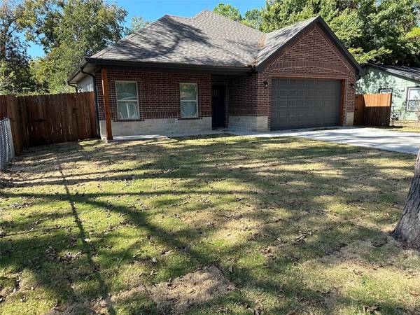 1607 N Buffalo Avenue, Cleburne, TX 76033