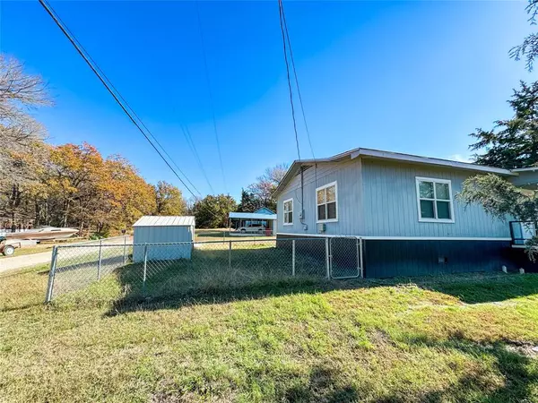 West Tawakoni, TX 75474,125 Sunset Ridge