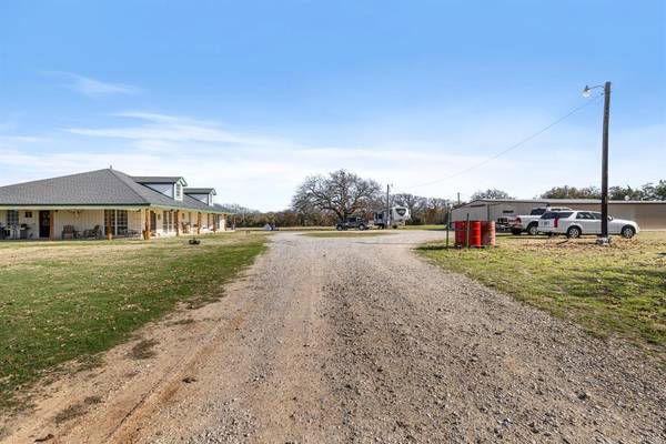 Paradise, TX 76073,820 CR 3592