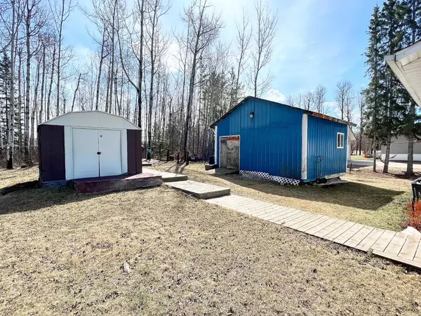 Rural Athabasca County, AB T9S 2B7,660022 Range Road 225.5 #13