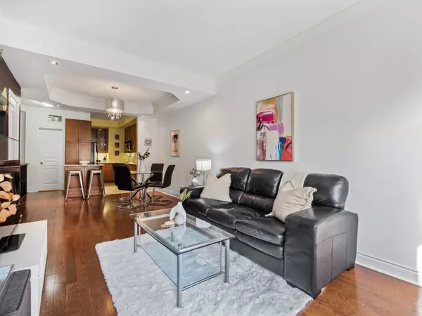 Toronto, ON M2N 7M3,420 Kenneth AVE #4