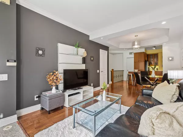 Toronto, ON M2N 7M3,420 Kenneth AVE #4