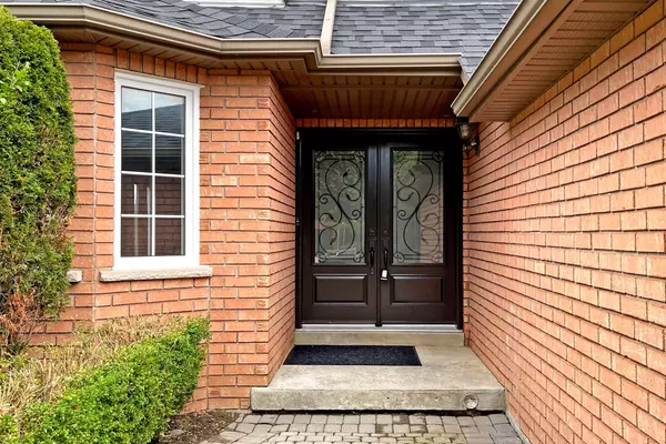 Newmarket, ON L3X 1R4,175 Savage RD #Upper