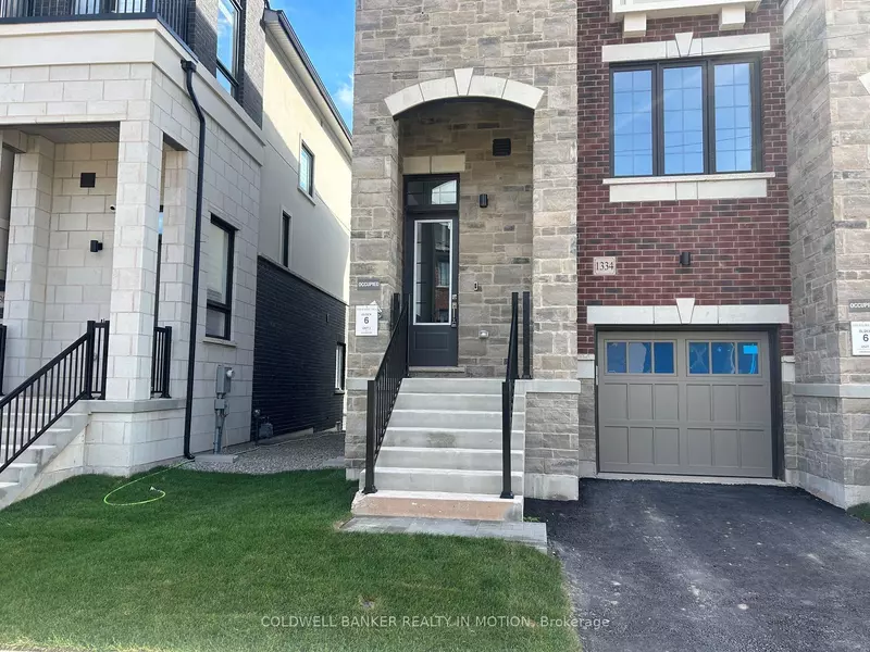 1334 Kobzar DR, Oakville, ON L6M 5R4