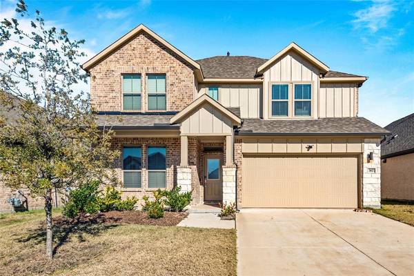 367 Oak Creek Drive, Lavon, TX 75166