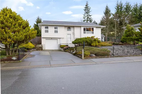 1410 Canso Ave, Comox, BC V9M 3C3