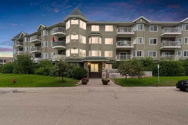 9918 Gordon AVE #302, Fort Mcmurray, AB T9H5L1