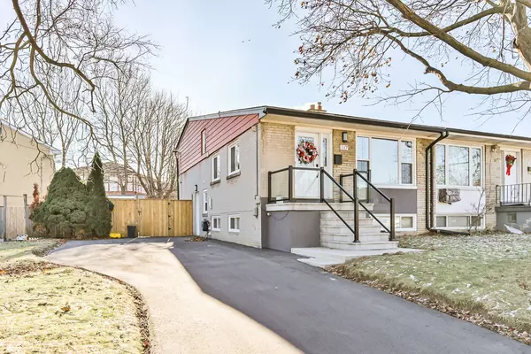 117 Kingsview BLVD #BSMT, Toronto W09, ON M9R 1V4