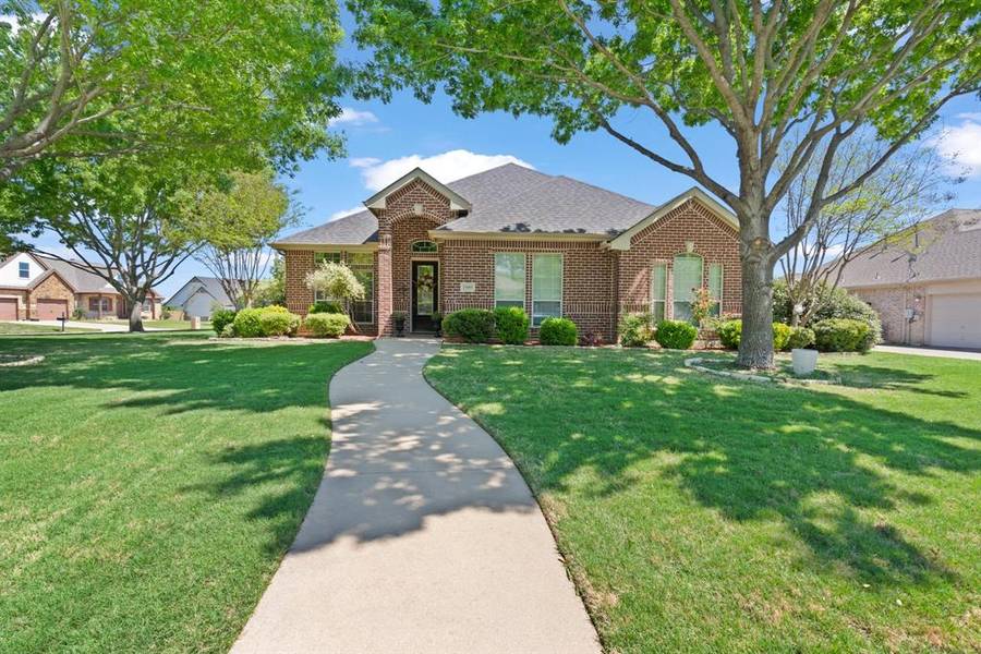 1509 Twin Oaks Court, Cleburne, TX 76033