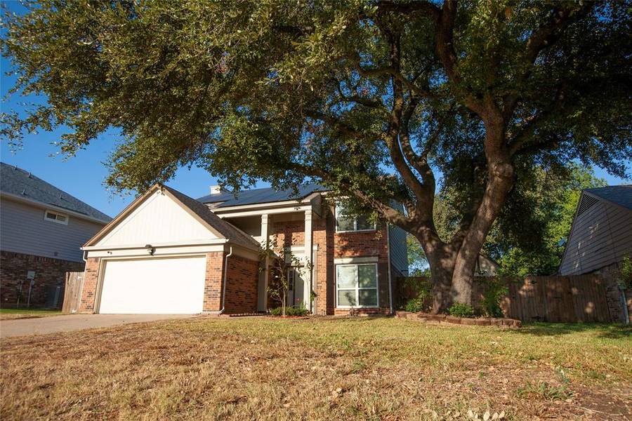 7524 Meadow Creek Drive, Fort Worth, TX 76123