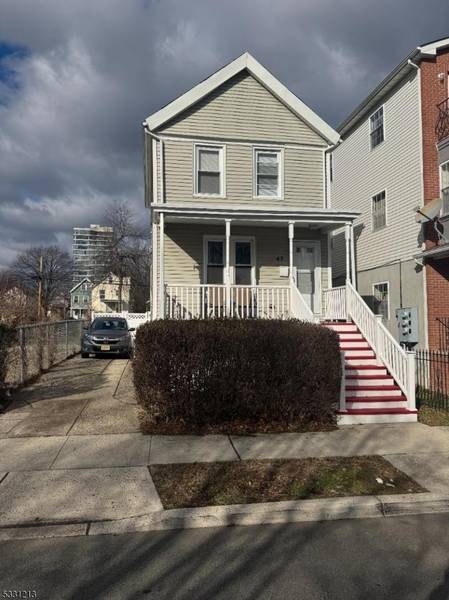 45 Princeton St, East Orange City, NJ 07018