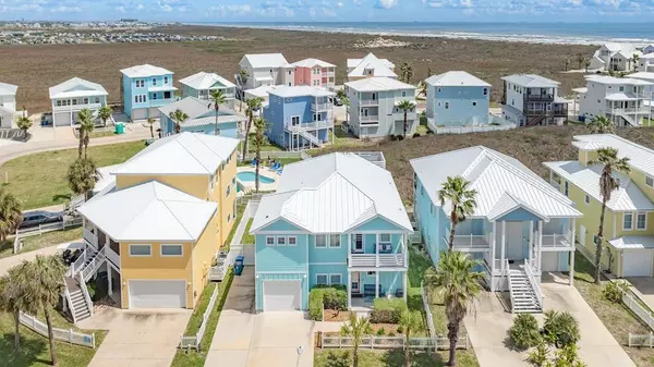 203 ROYAL DUNES CIR, Port Aransas, TX 78373