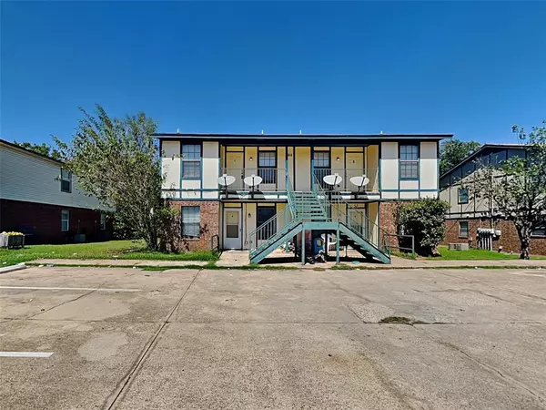 612 Race Street #C, Crowley, TX 76036