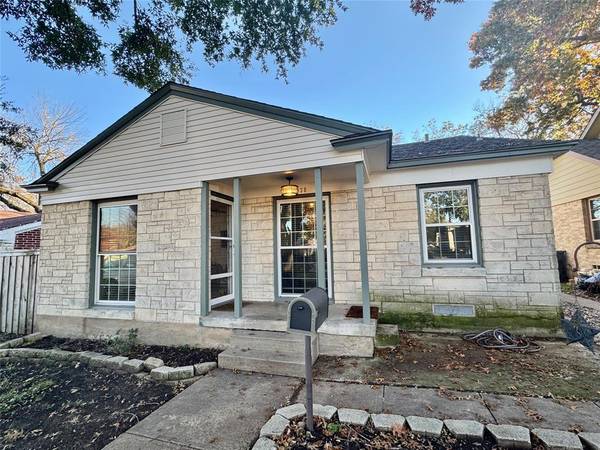 2638 Ivandell Avenue, Dallas, TX 75211