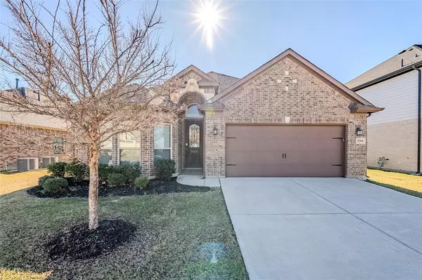 9204 Brittlebrush Trail, Fort Worth, TX 76177