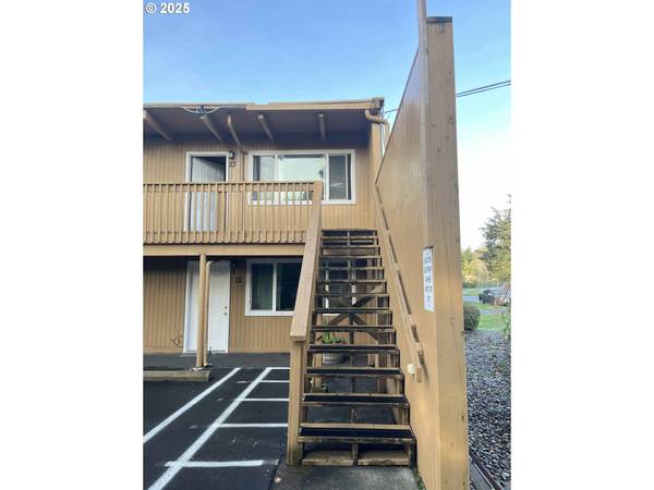 1260 10TH ST #23, Florence, OR 97439