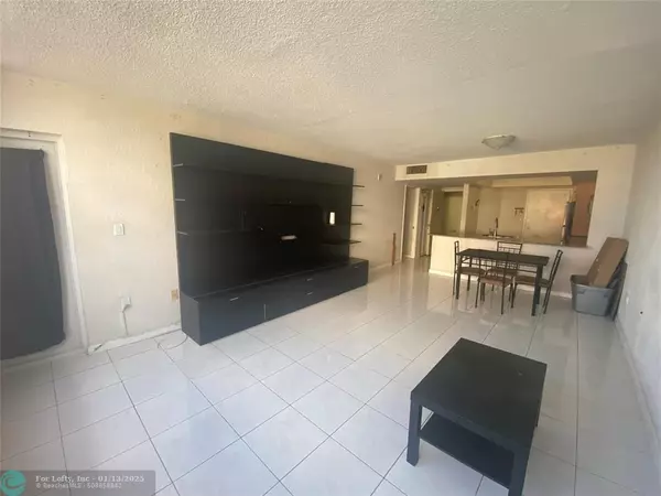 North Miami Beach, FL 33179,1351 NE Miami  Gardens Dr.  #324E