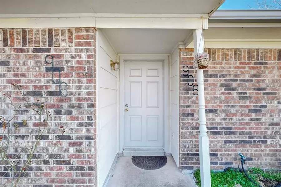 906 High Country Drive, Garland, TX 75041