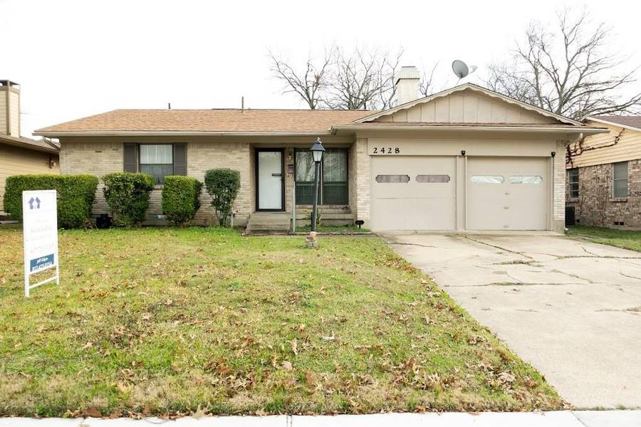 2428 Moreland Drive, Mesquite, TX 75150