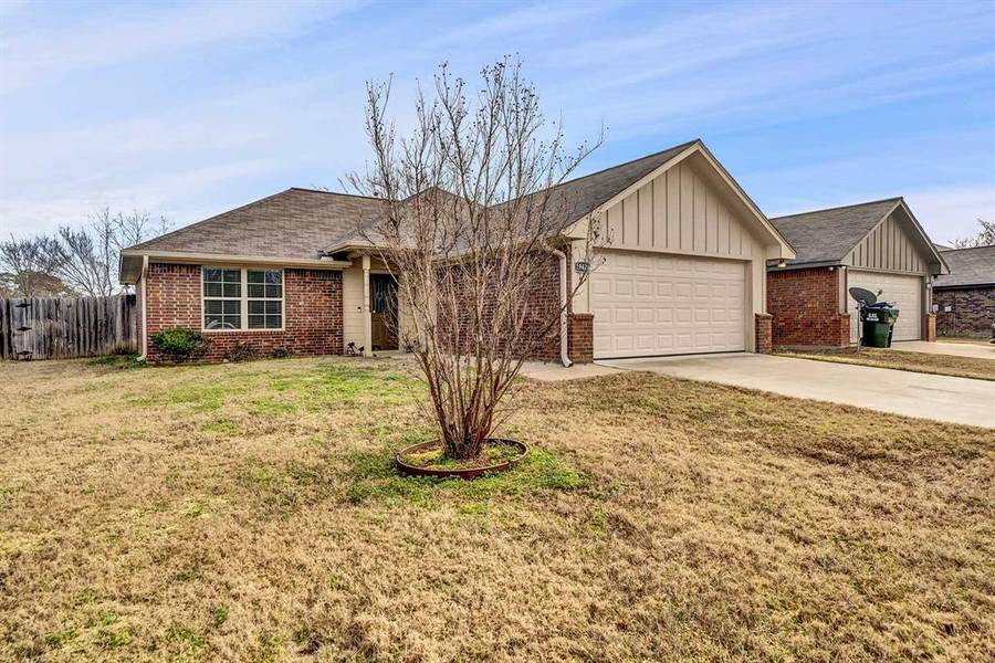 19421 King Ranch Drive, Flint, TX 75762