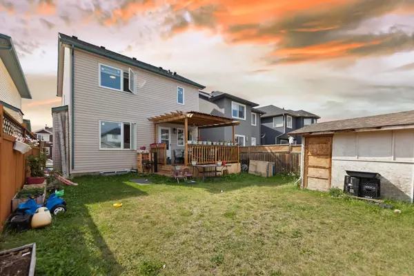 Calgary, AB T3J 5E9,213 Saddlecrest PL NE