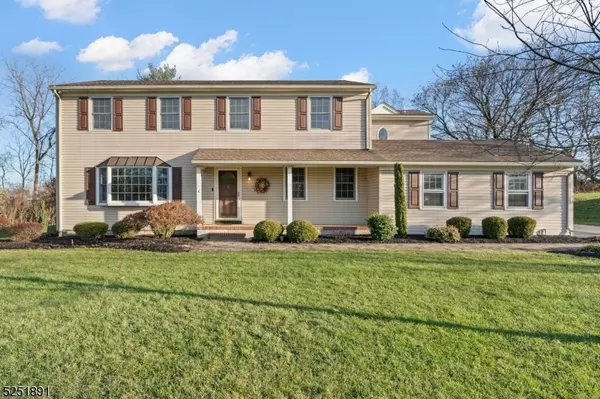 4 Deerhill Rd, Branchburg Twp., NJ 08876