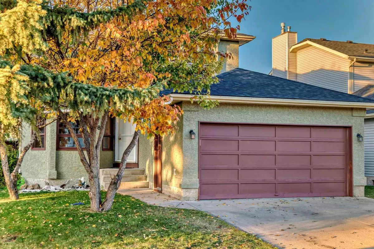 Calgary, AB T3K 3X8,68 Harvest Wood PL NE