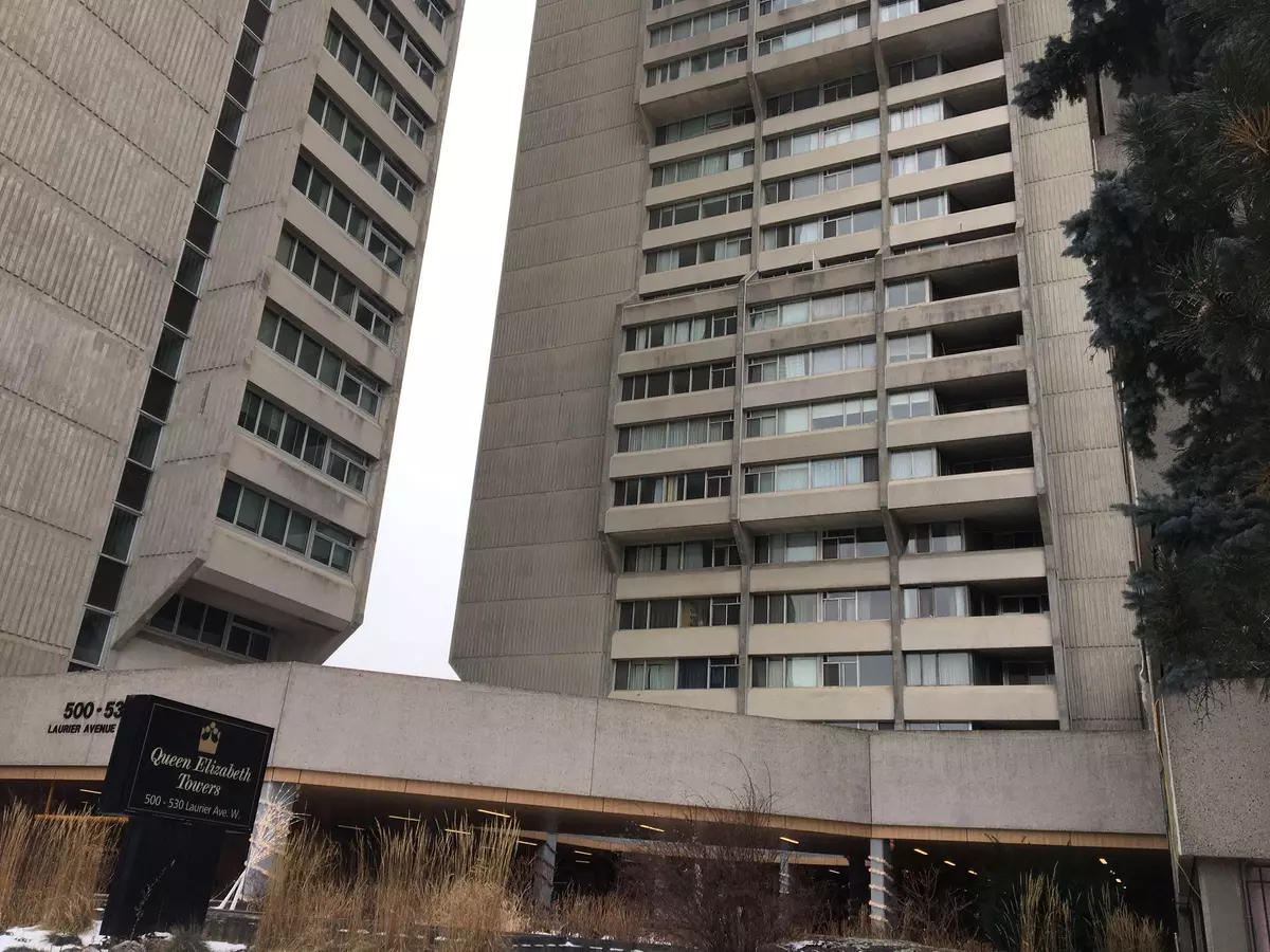 Ottawa Centre, ON K1R 7T1,530 Laurier AVE W #403