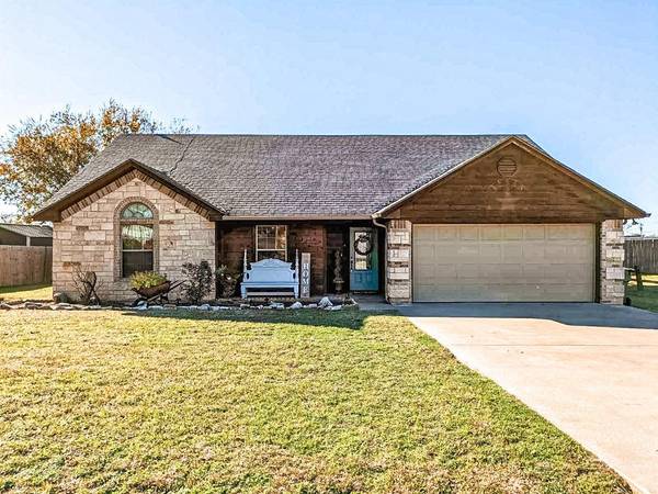 807 El Campo Drive,  Rio Vista,  TX 76093