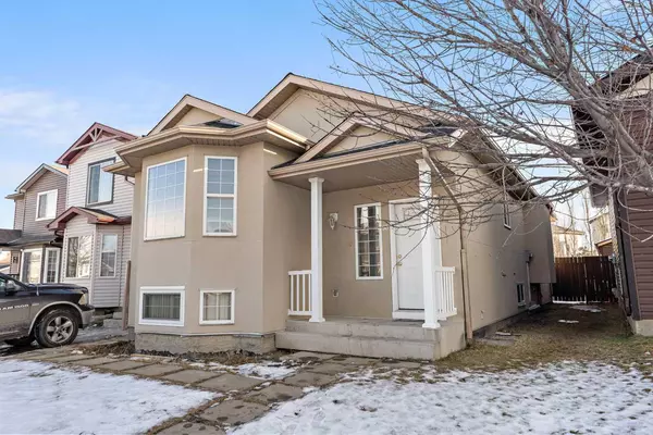 Calgary, AB T3J 4L7,96 Martinvalley CRES Northeast