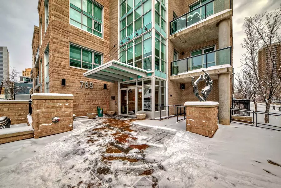 788 12 AVE Southwest #603, Calgary, AB T2R 0H1