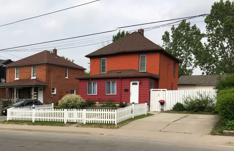 4472 Second AVE, Niagara Falls, ON L2E 4H2