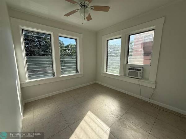 1621 Van Buren St  #10, Hollywood, FL 33020