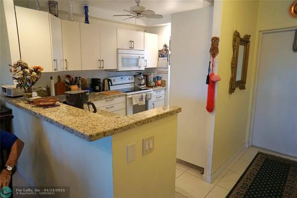 Deerfield Beach, FL 33441,1427 E Hillsboro Blvd  #628