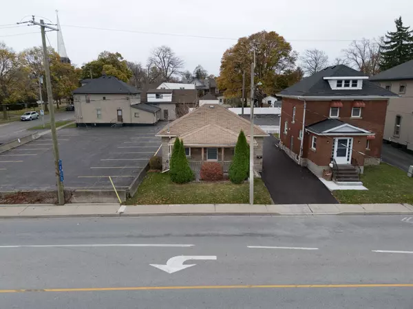 Thorold, ON L2V 1Y4,26 Ormond ST S