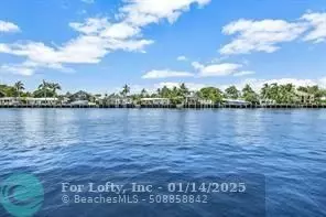 513 S Riverside Dr, Pompano Beach, FL 33062