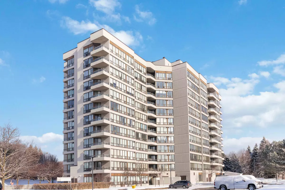 Brampton, ON L6S 5Y4,12 Laurelcrest ST #211