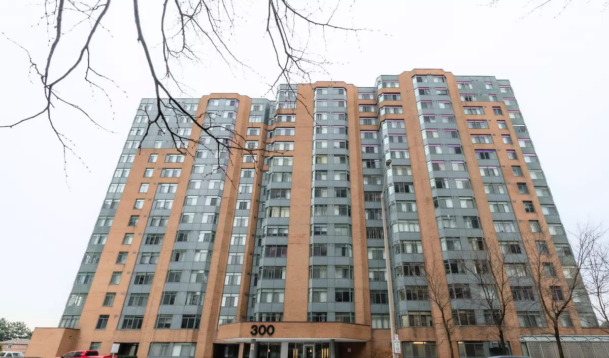 Mississauga, ON L5B 3W3,300 Webb DR #1009