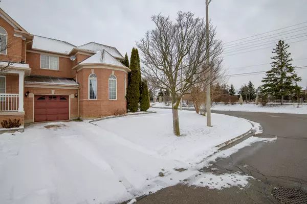 Vaughan, ON L6A 2Y2,66 Madeira AVE