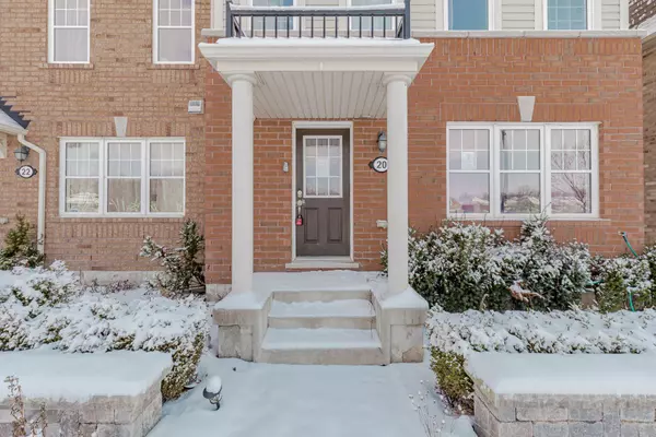 20 Henneberry LN, Brampton, ON L7A 0V8