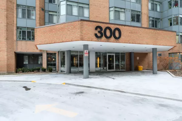 Mississauga, ON L5B 3W3,300 Webb DR #1009