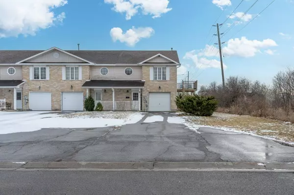 Kingston, ON K7M 8Y1,513 Farnham CT