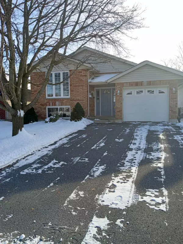 263 Dainton DR, Peterborough, ON K9H 7N6