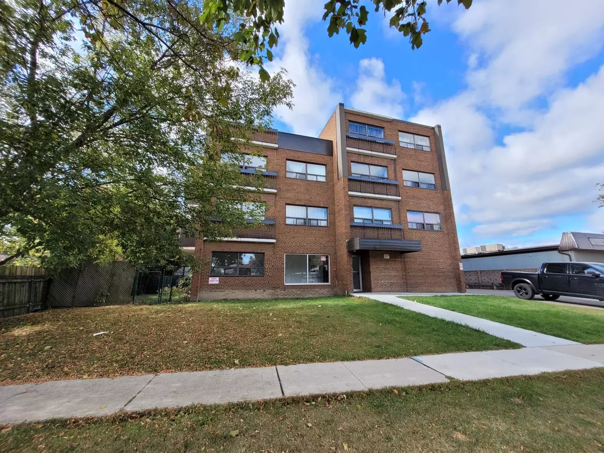 Peel, ON L6W 2Y5,26 Sterne AVE #302