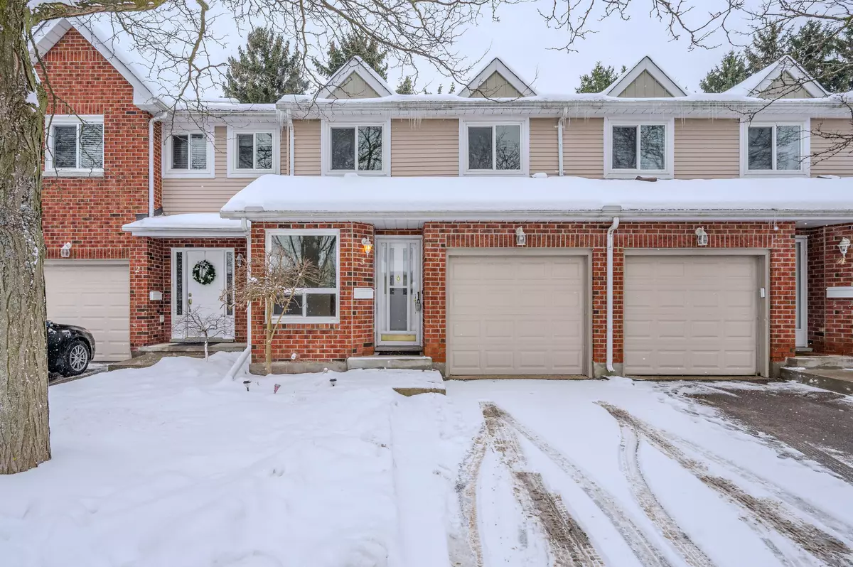 Waterloo, ON N2M 5K4,180 Highland CRES #3