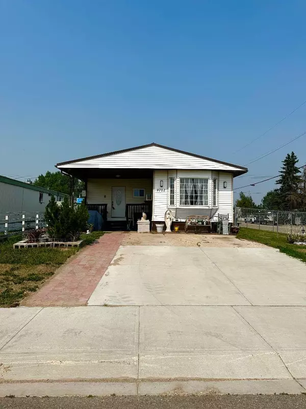 Clairmont, AB T8X 5G2,9702 101 AVE