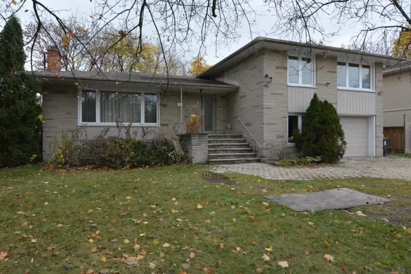 33 Hawksbury DR, Toronto C15, ON M2K 1M4