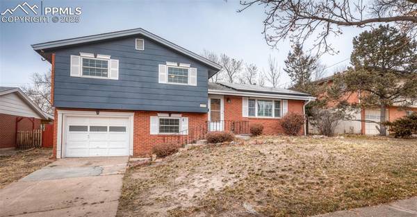 2204 Glenn Summer RD, Colorado Springs, CO 80909